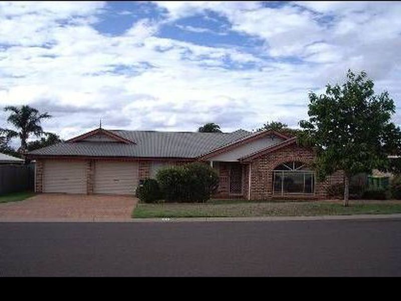 28 Dandelion Drive, Middle Ridge