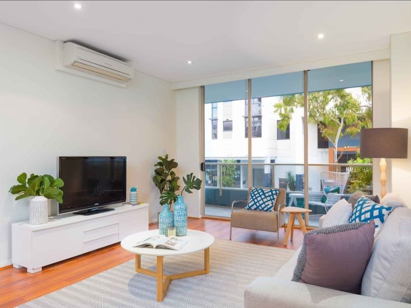 28 / 22 Crystal Street, Waterloo