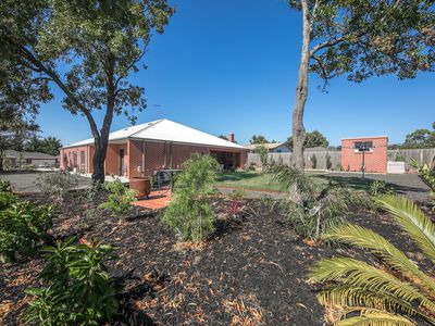 27 Main Street, Romsey