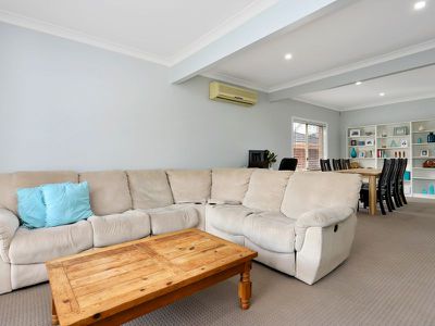 12 Wills Glen, St Clair