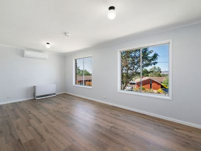 10 KITCHENER CRESCENT, Seymour