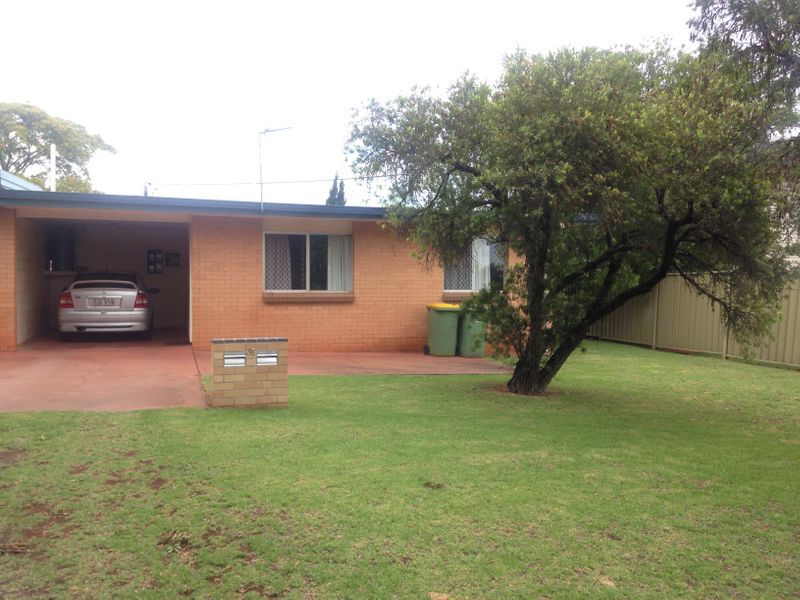 2 / 36 Canberra Street, Harristown