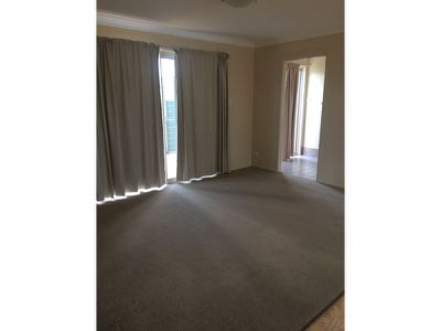 3 / 8 Ball Street, Drayton