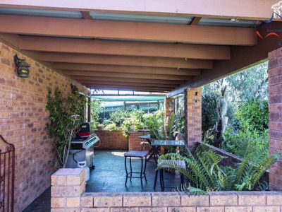 4 Mortimer Lewis Grove, St Clair