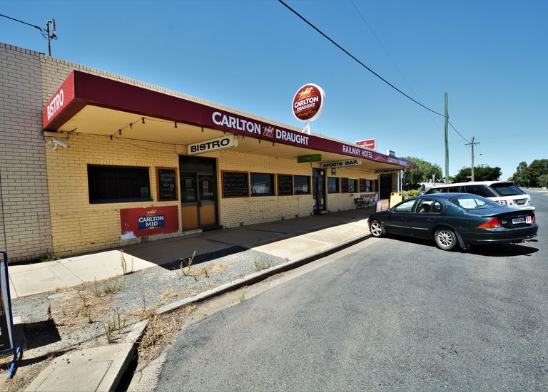 82 Napier Street, Deniliquin