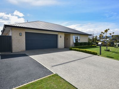 16 Showgate Crescent, Mosgiel