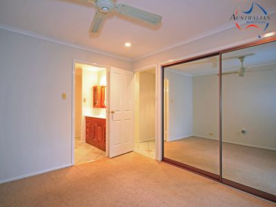 130 Pine Creek Circuit, St Clair