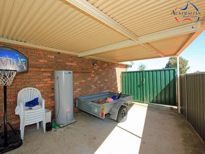 8 Mezen Place, St Clair