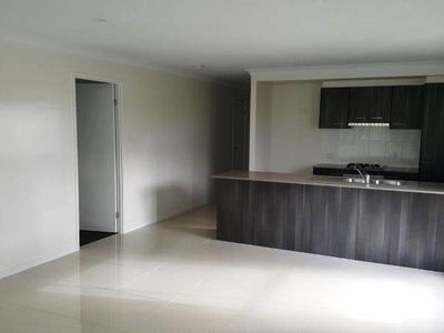 13 Arwon Street, Wyreema