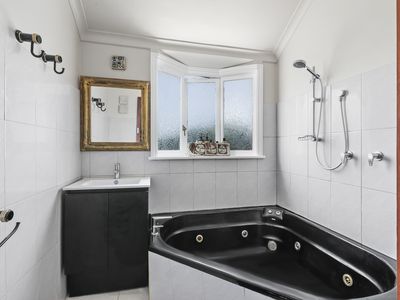 26 Garnet Avenue, Lilyfield