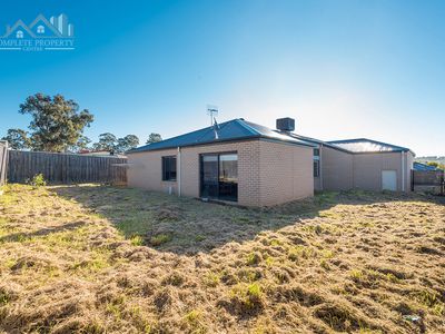 11 Yattarna Court, Broadford