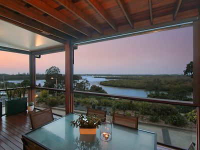 2 / 9 Fairway Drive, Banora Point