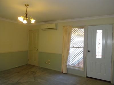 8 / 58 Gordon Avenue, Newtown