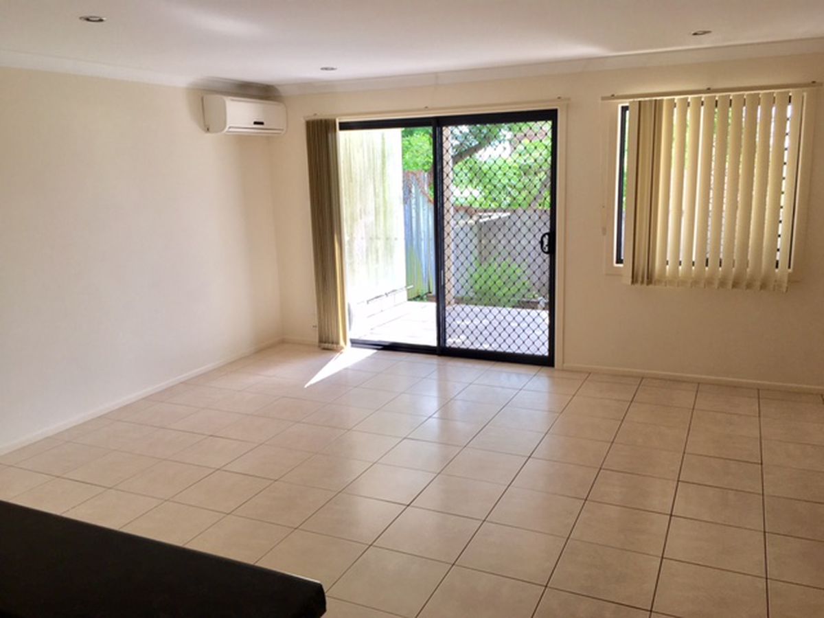 2 / 30 Cambridge Street, Carina Heights