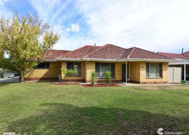 15 Mead Crescent, Melrose Park 15 Mead Crescent, Melrose Park