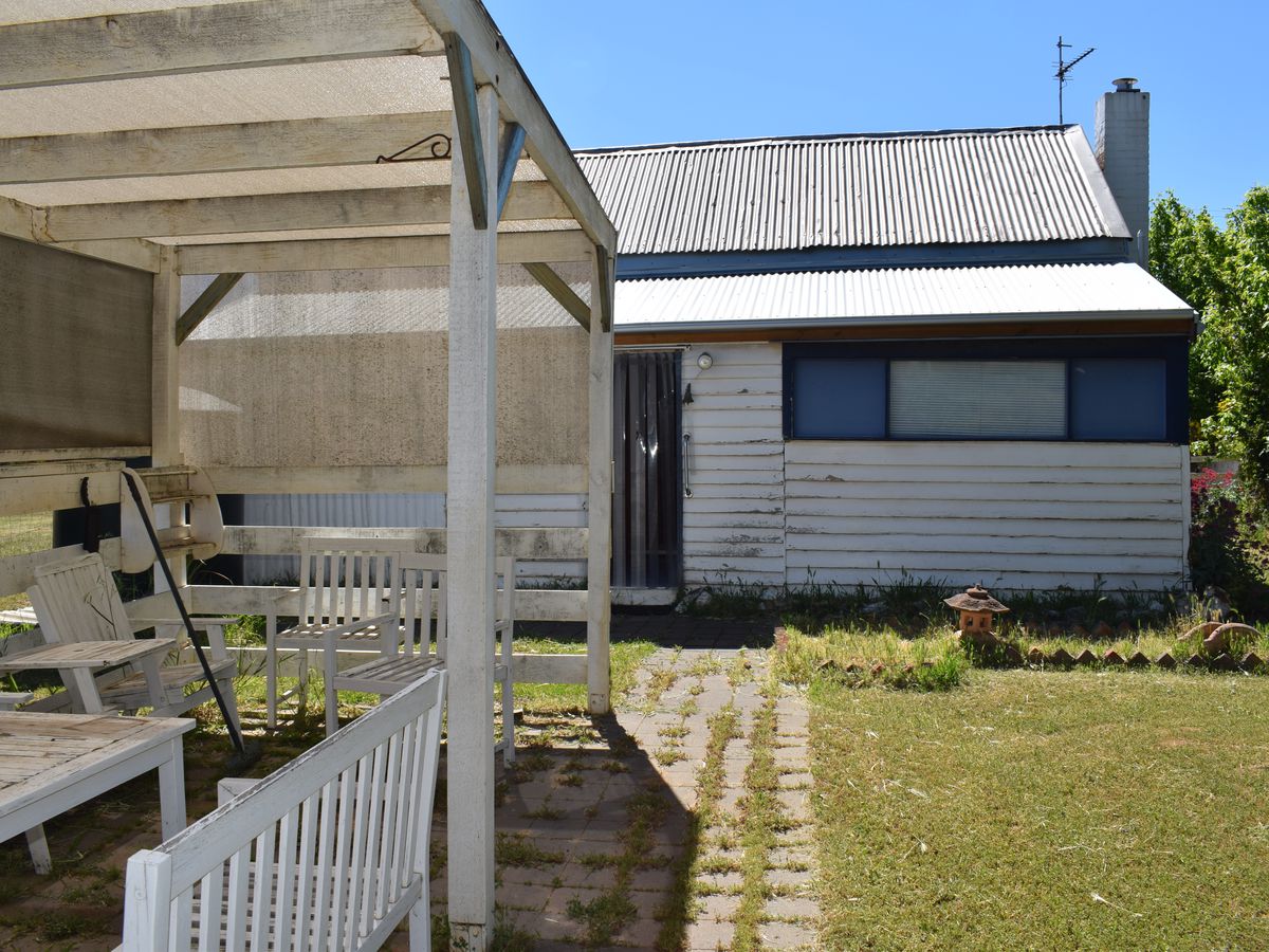 39 Heales Street, Inglewood