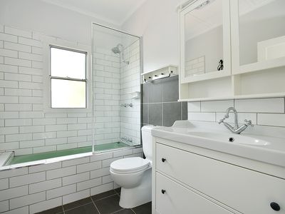 13 Norah Street, Centenary Heights