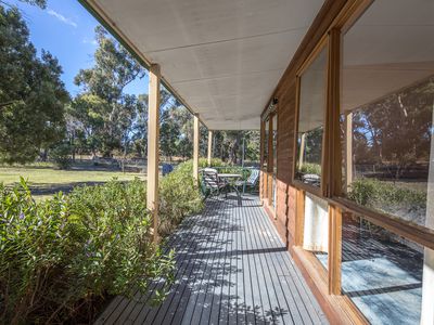 1277 Three Chain Road, Newham