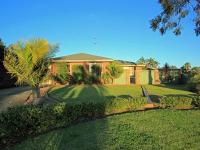 32 Menzies Cct,, St Clair