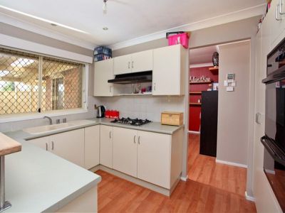 3 Dione Court, St Clair
