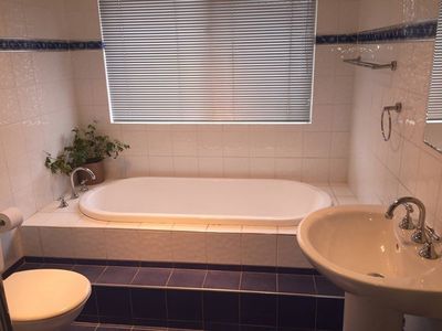 21 Kunipipi Street, St Clair