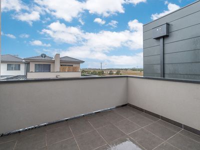 26/64 Escapade Blvd, Craigieburn