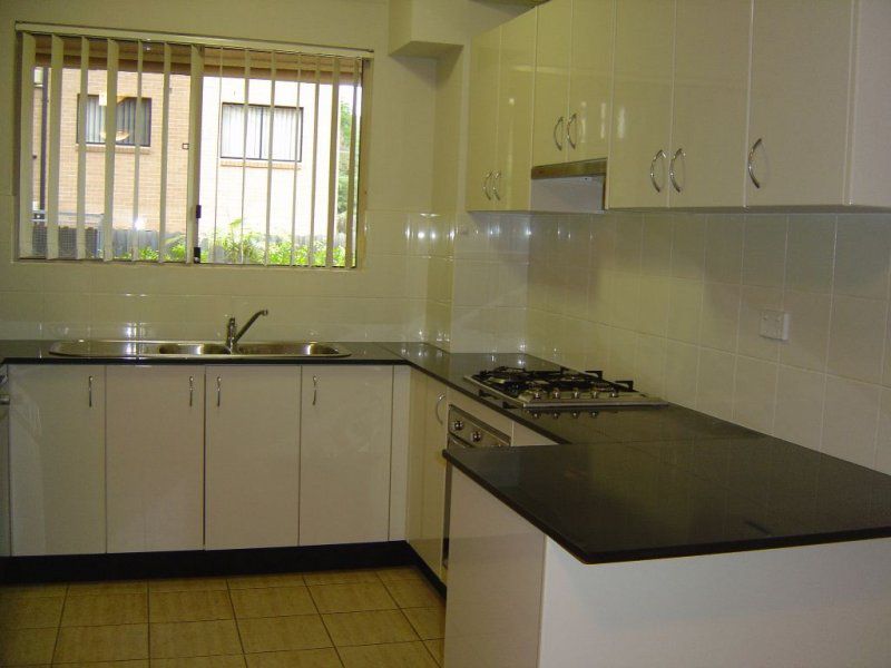 16 / 2-14 Pacific Highway, Roseville