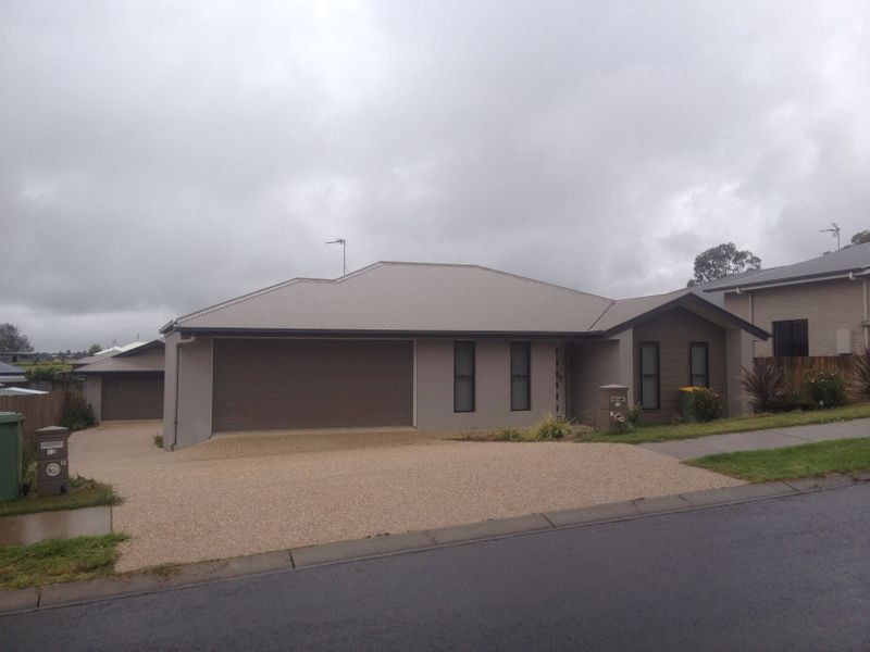 1 / 13 Sunset Drive, Glenvale