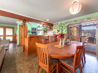 17 White Avenue, Romsey