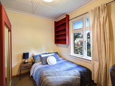 13 Thomson Street, Lookout Point