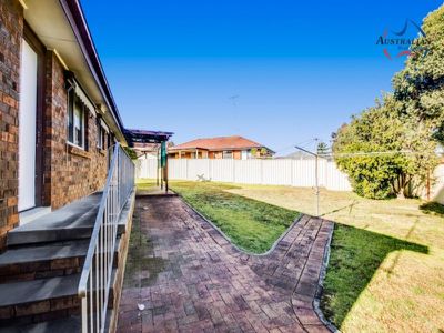 5 Bartok Grove, St Clair