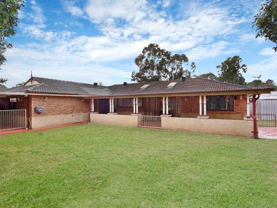 6 Colorado Drive, St Clair