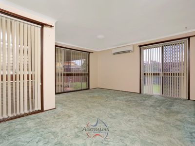 21 Lyrebird Crescent, St Clair