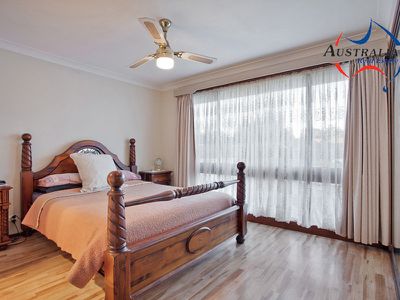 5 Seattle Close, St Clair