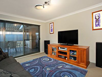 360 Caddens Road, Claremont Meadows