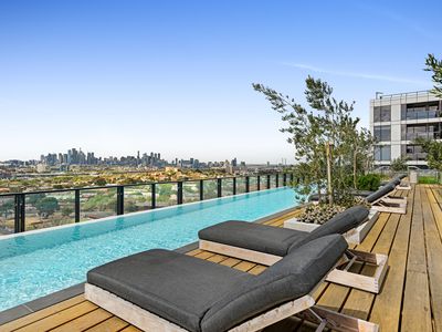 2201 / 1 Ascot Vale Road, Flemington