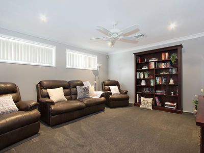 11 Hunter Street, St Clair