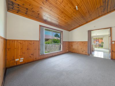 8 Crawford Way, Sunbury