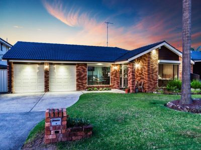 100 Cook Parade, St Clair