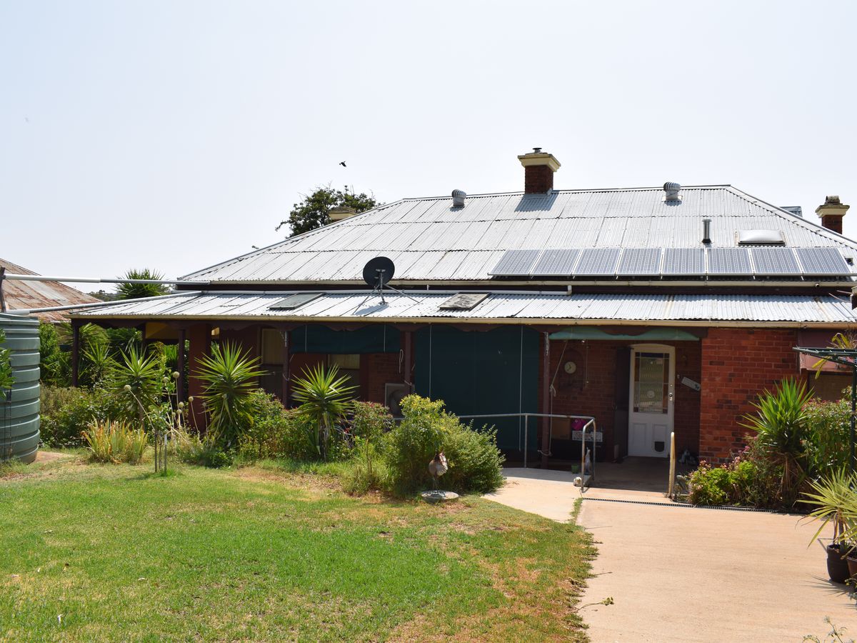 28 High Street, Wedderburn