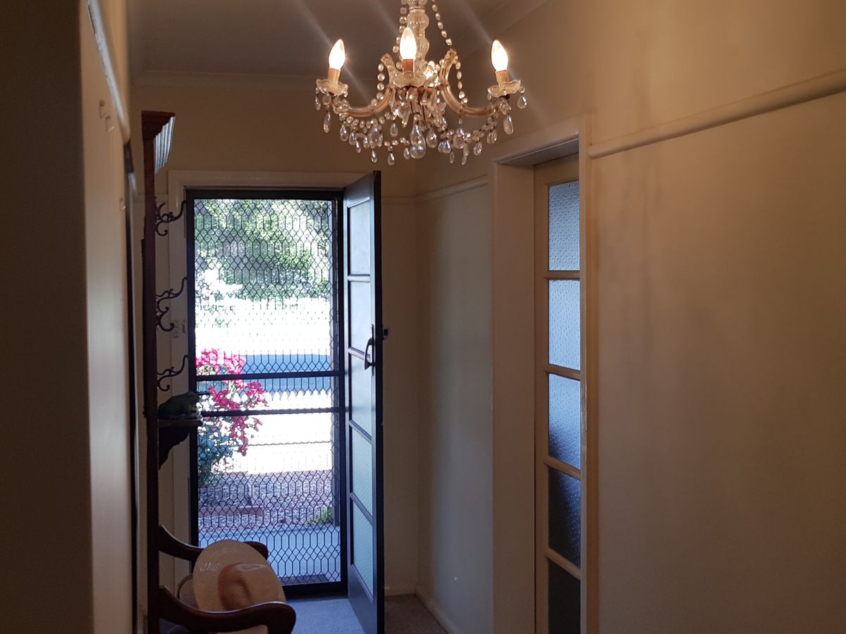 2 Edward St , Rochester