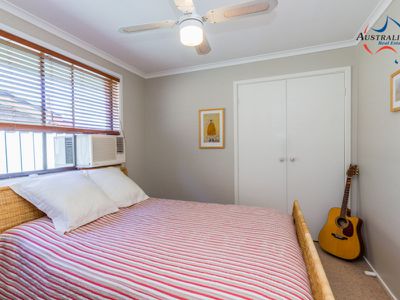 130 Pine Creek Circuit, St Clair