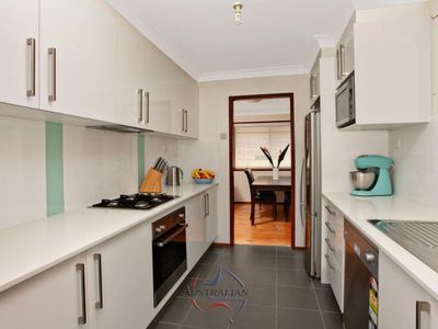 4 Macarthur Drive, St Clair