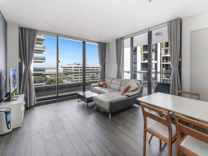 1035 / 6 Etherden Walk, Mascot