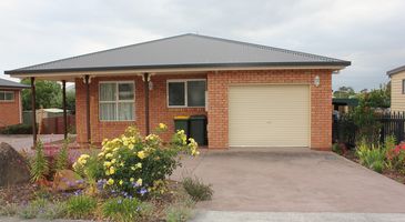 2 / 24a Athol Street, Somerset