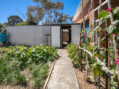 14 Newnham Drive, Romsey