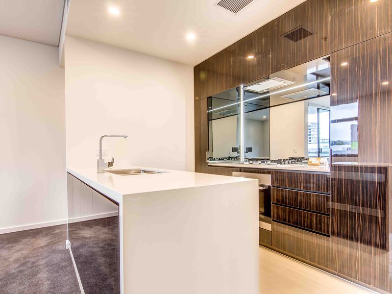 604 / 3 George Julius Avenue, Zetland