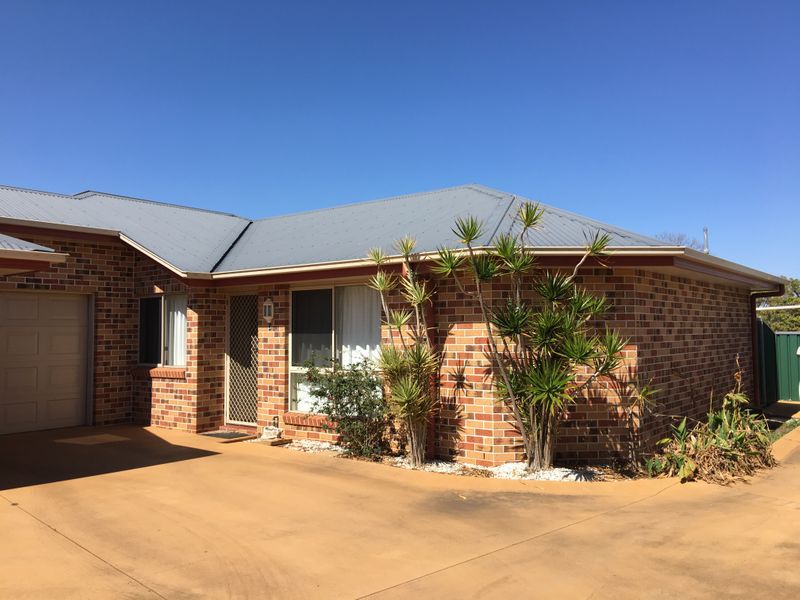 3 / 8 Ball Street, Drayton