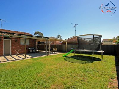 8 Mezen Place, St Clair