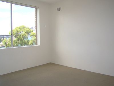 10 / 30 East Crescent Street, Mcmahons Point